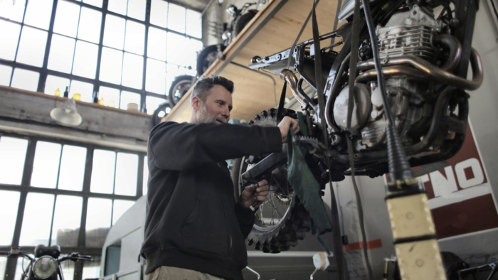 Cara Servis Karburator Motor