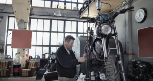 Memeriksa Tekanan Oli Pada Motor